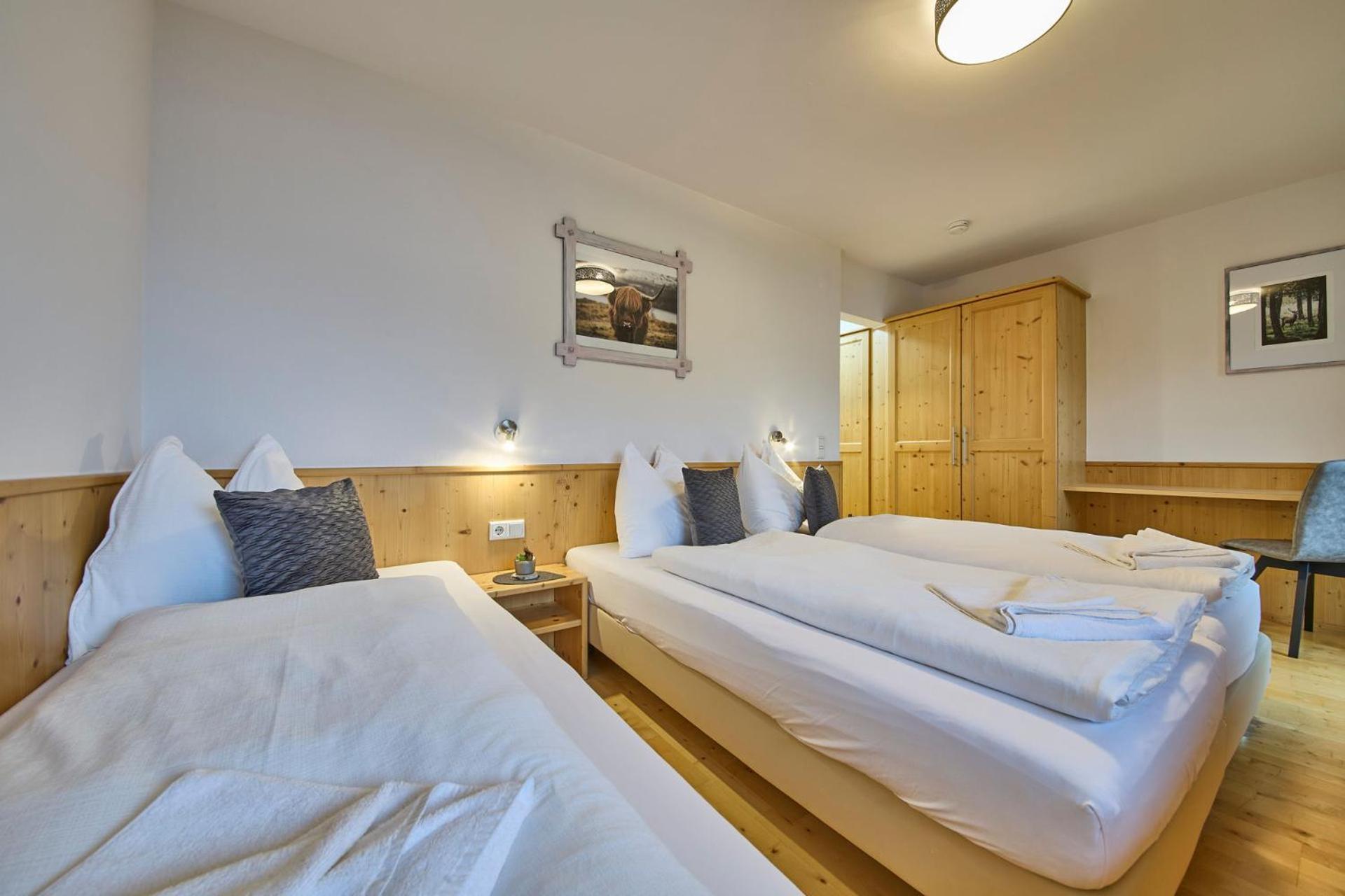 Platzhirsch Rooms - B&B - Self Check-In Piesendorf Kültér fotó